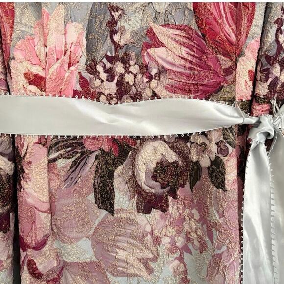 Adrianna Papell Floral Matelassé Gown Metallic Jacquard Maxi Dress Women’s 16W - Picture 5 of 11